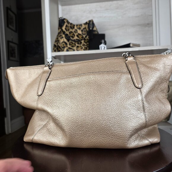 Coach Ava Chain Tote Rose Gold with Silver Hardware F35868 - Picture 3 of 15